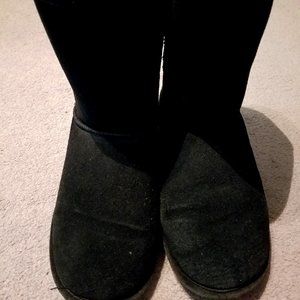 Bearpaw Boots Size 10